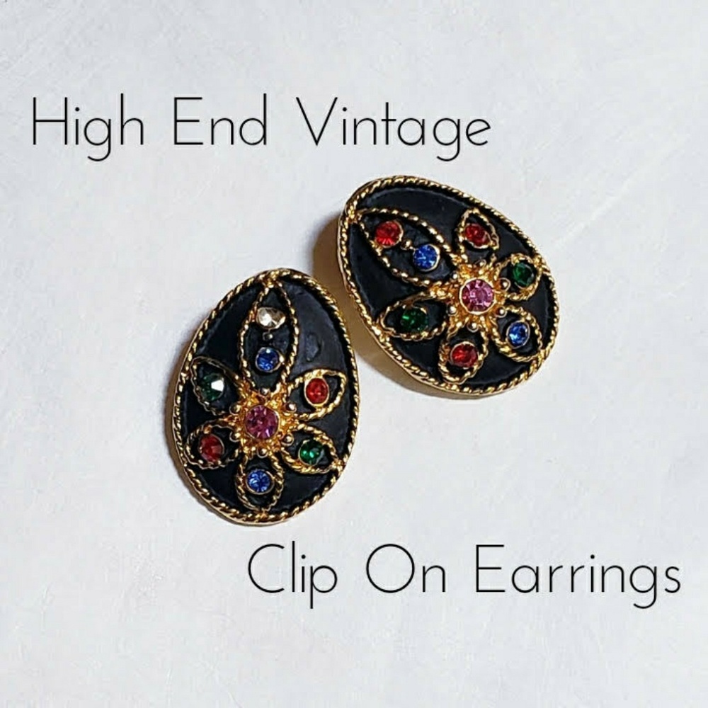 Vintage Gold Tone & Black Enamel Clip On Earrings